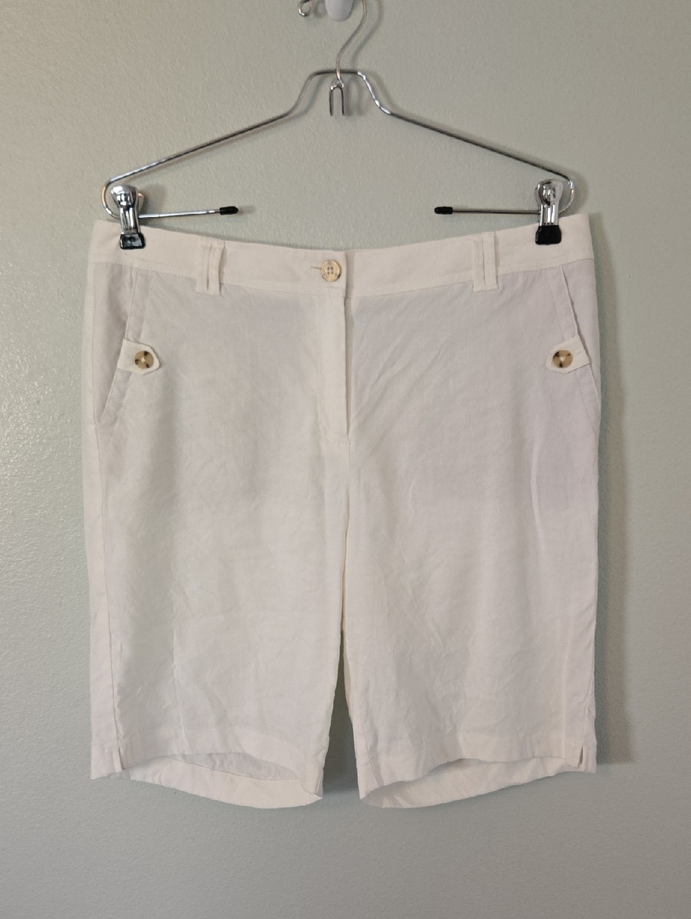 J. Jill | White Linen 9.5" Bermuda Shorts Size 10